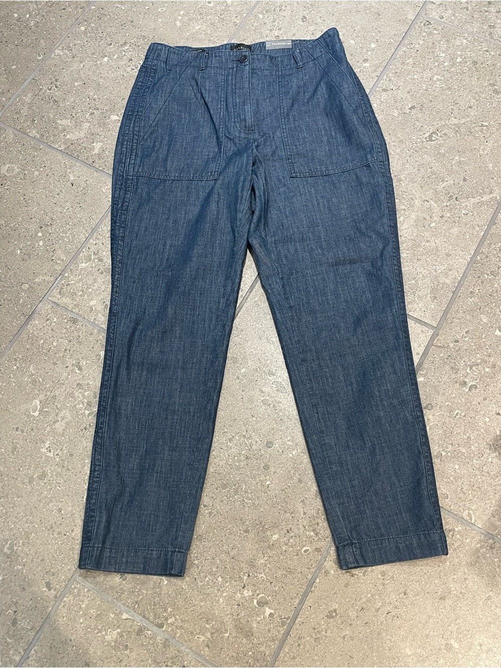 Talbots NWT Women’s flat front slim fit chino denim jeans. Size 6